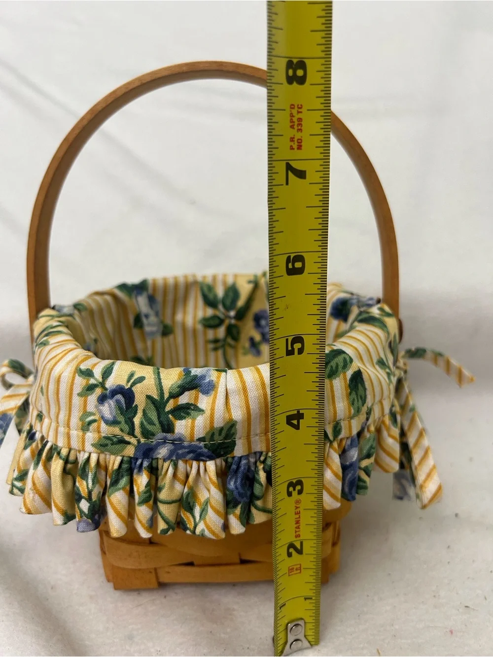 Longaberger 1998 Retired Measuring Basket with Trellis Rose Liner